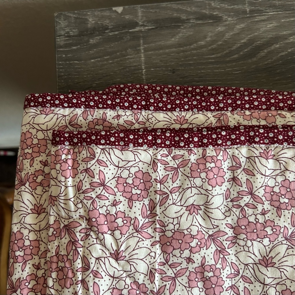 Country Cottage | Patchwork Lap Quilt - Picture 4 of 15